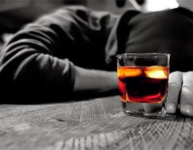 Отравление алкоголем: симптомы, первая помощь, лечение